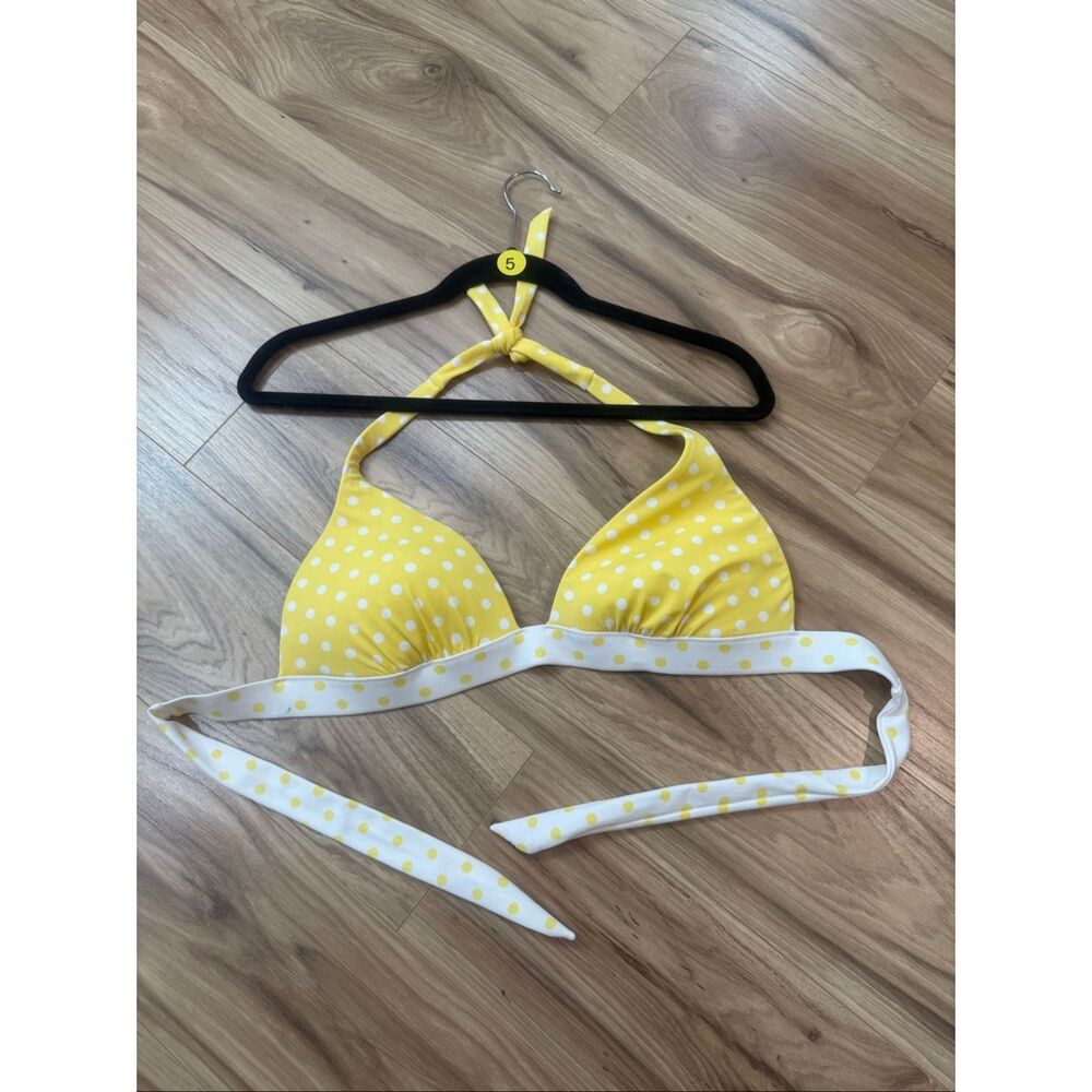 Victoria’s Secret swim top sz L
